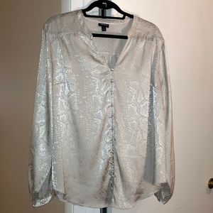 Torrid Blouse, Cream, snake pattern